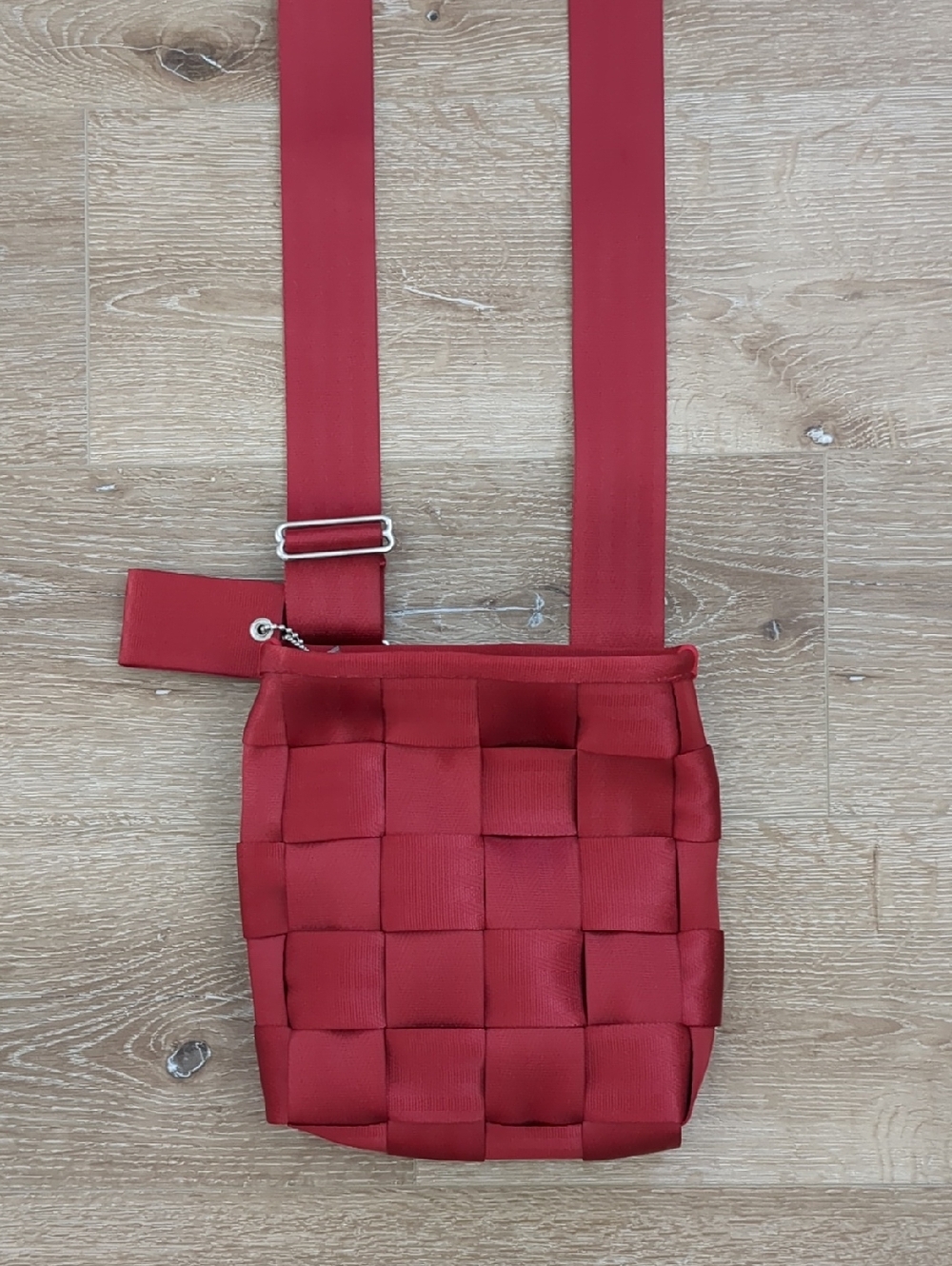 Detroit By Harveys Seatbelt Bag Crossbody Red